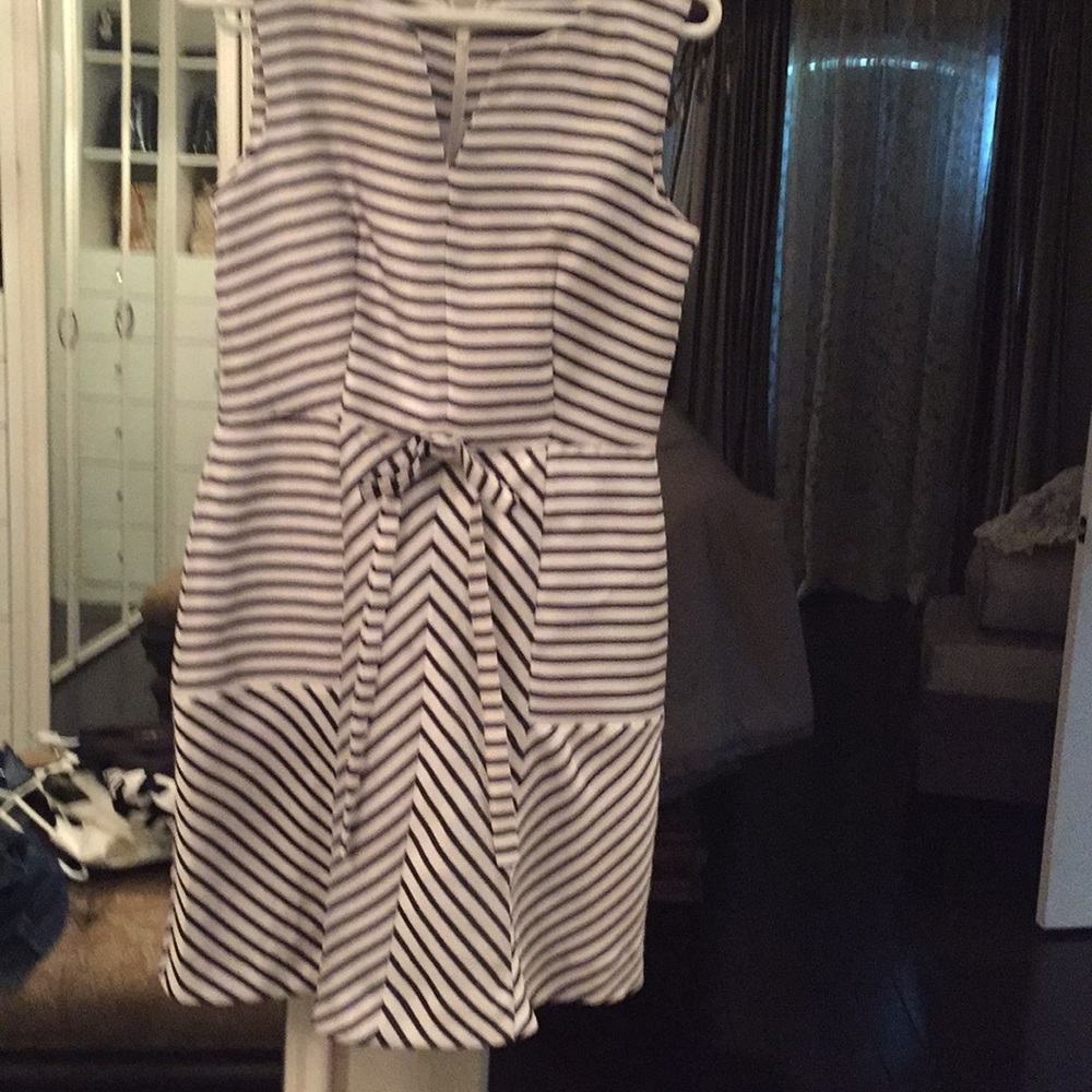 Ladies dress